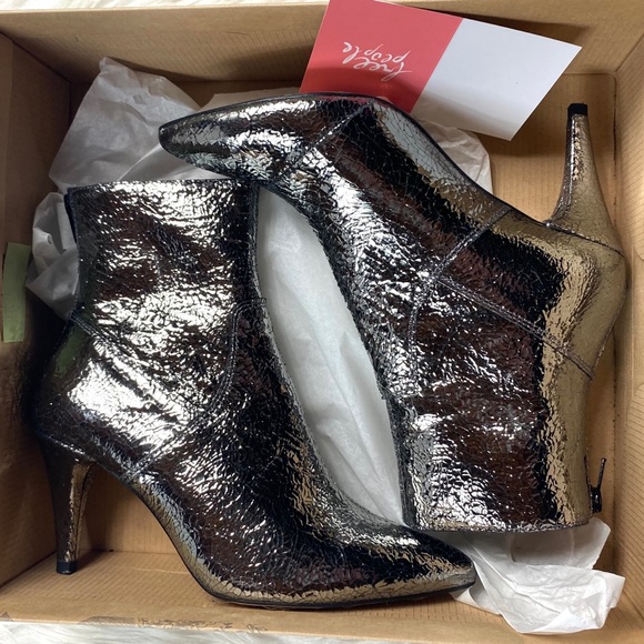 Free People New Willa Metallic Silver Bootie Boots - Picture 4 of 5